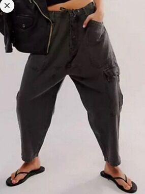 Free People Bay to Breakers Baggy Harem Cargo Barrel Pants Vintage Black size XS